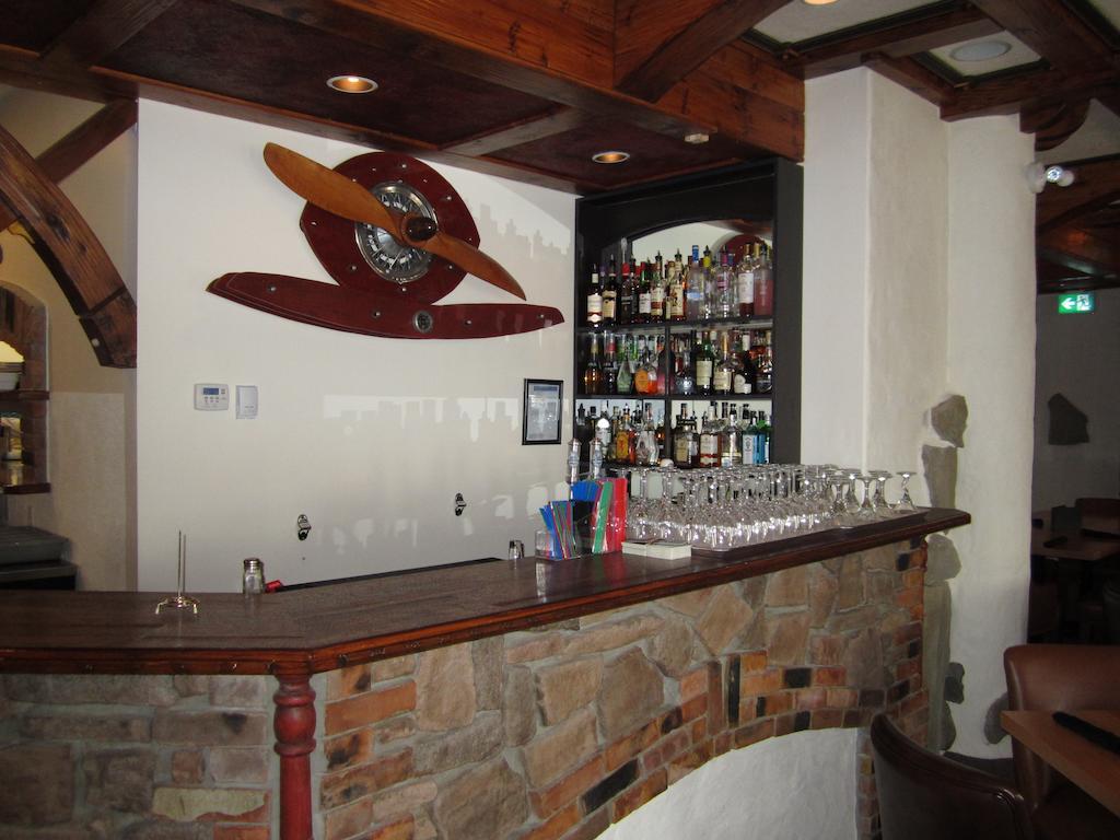 The Pine Inn Chetwynd Dış mekan fotoğraf